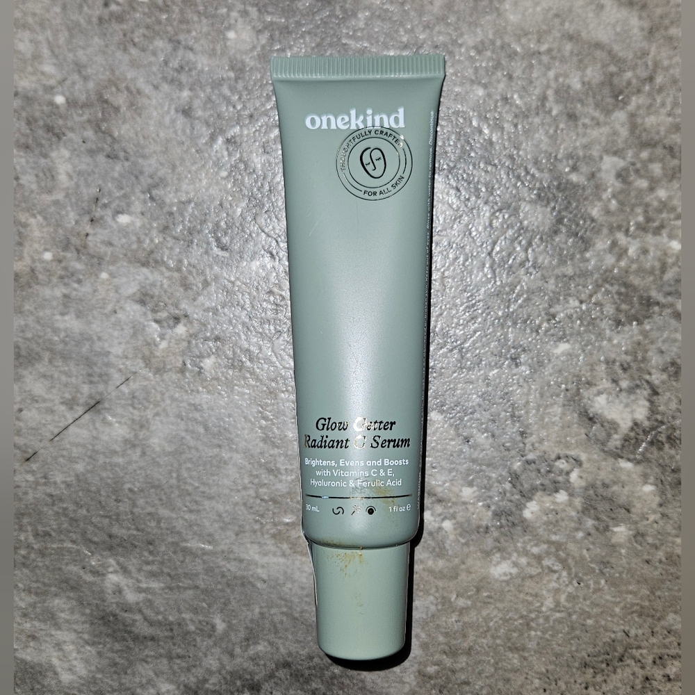 ONEKIND Glow Getter Radiant C Serum 1fl Oz BNIB